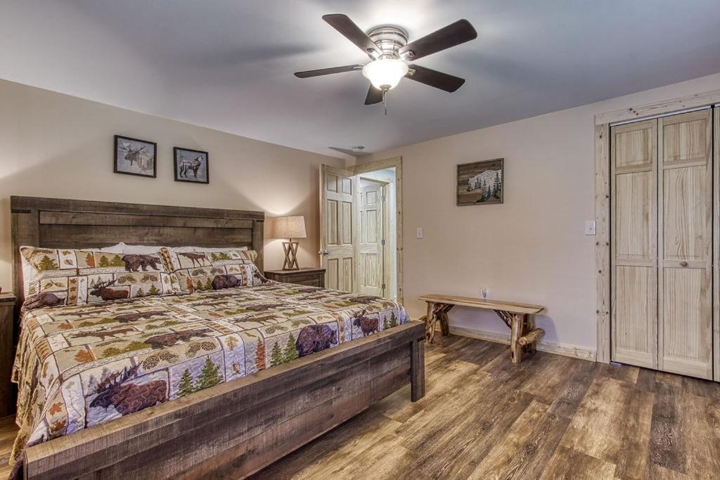 Whispering Winds, Hot Tub, Game Room, Wifi, 1089 Free Tickets Each Paid Day, Dollywood And More جاتلينبرج المظهر الخارجي الصورة