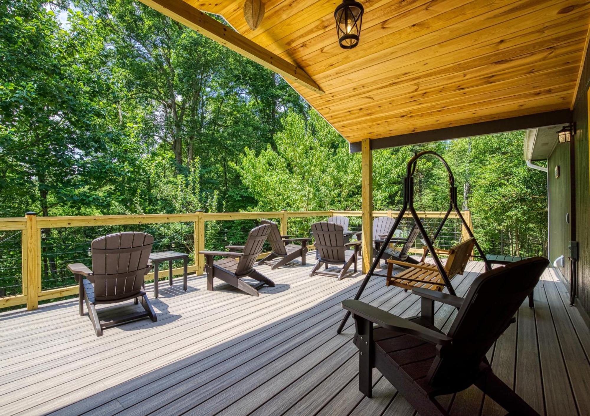 Whispering Winds, Hot Tub, Game Room, Wifi, 1089 Free Tickets Each Paid Day, Dollywood And More جاتلينبرج المظهر الخارجي الصورة