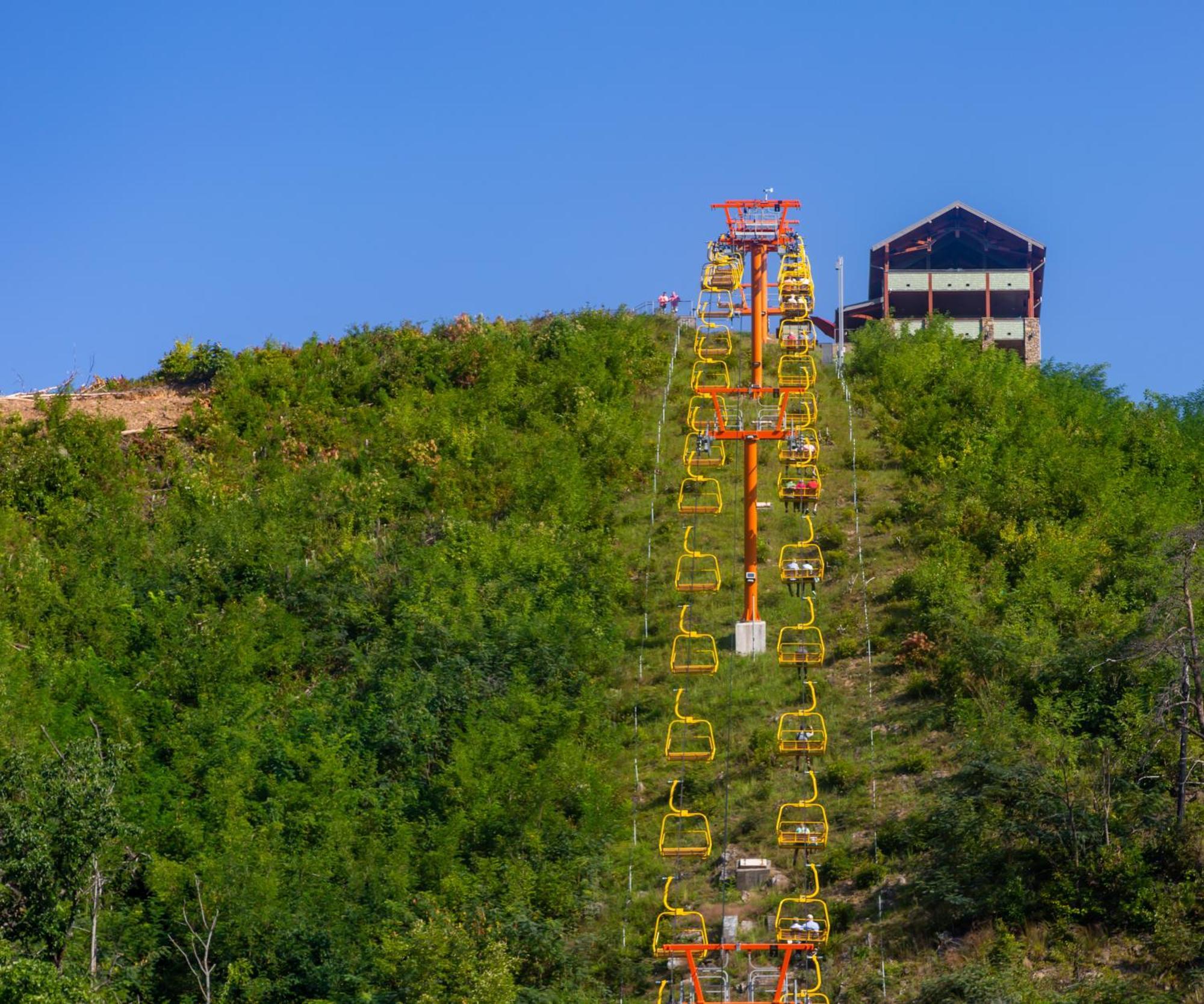 Whispering Winds, Hot Tub, Game Room, Wifi, 1089 Free Tickets Each Paid Day, Dollywood And More جاتلينبرج المظهر الخارجي الصورة